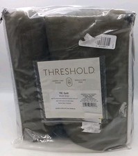 Threshold TXL Quilt Wreath Green 100 Cotton 68 In X 92 In