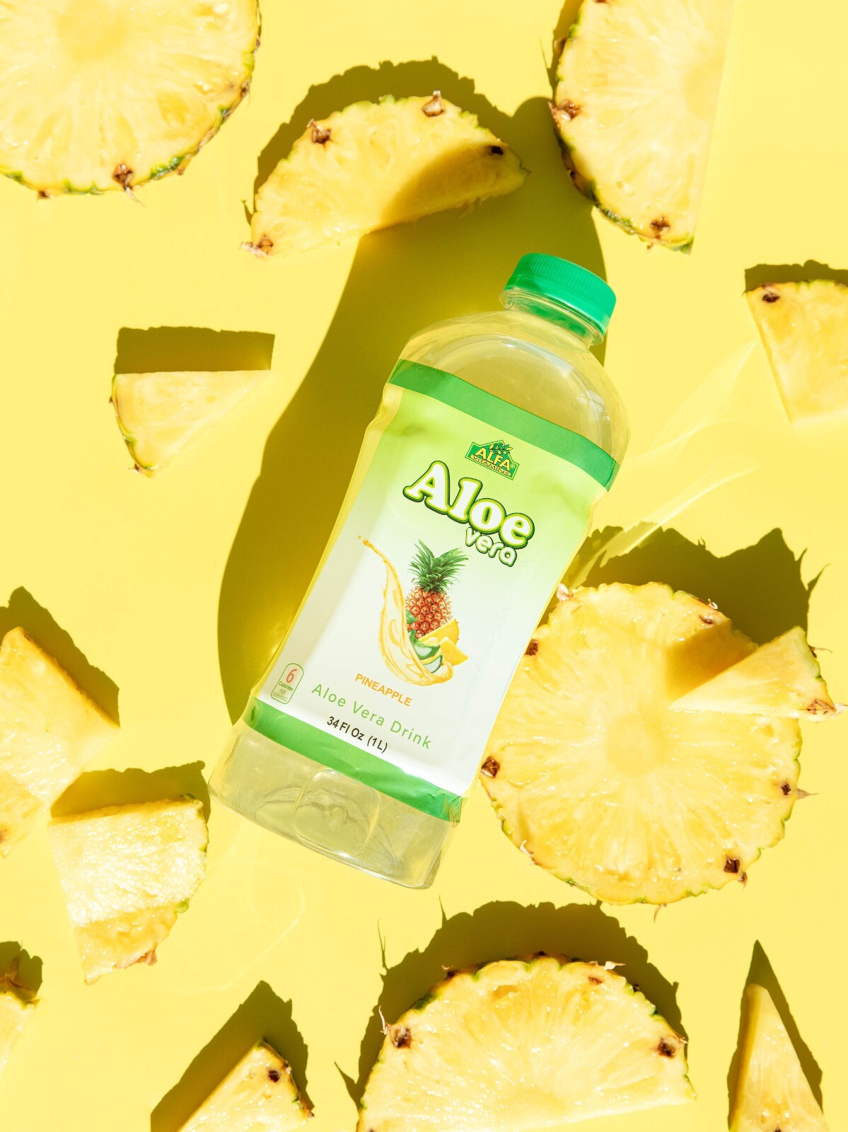 Bebida de aloe vera Alfa Vitamins con pulpa, piña, botella de 34 onzas - paquete de 6