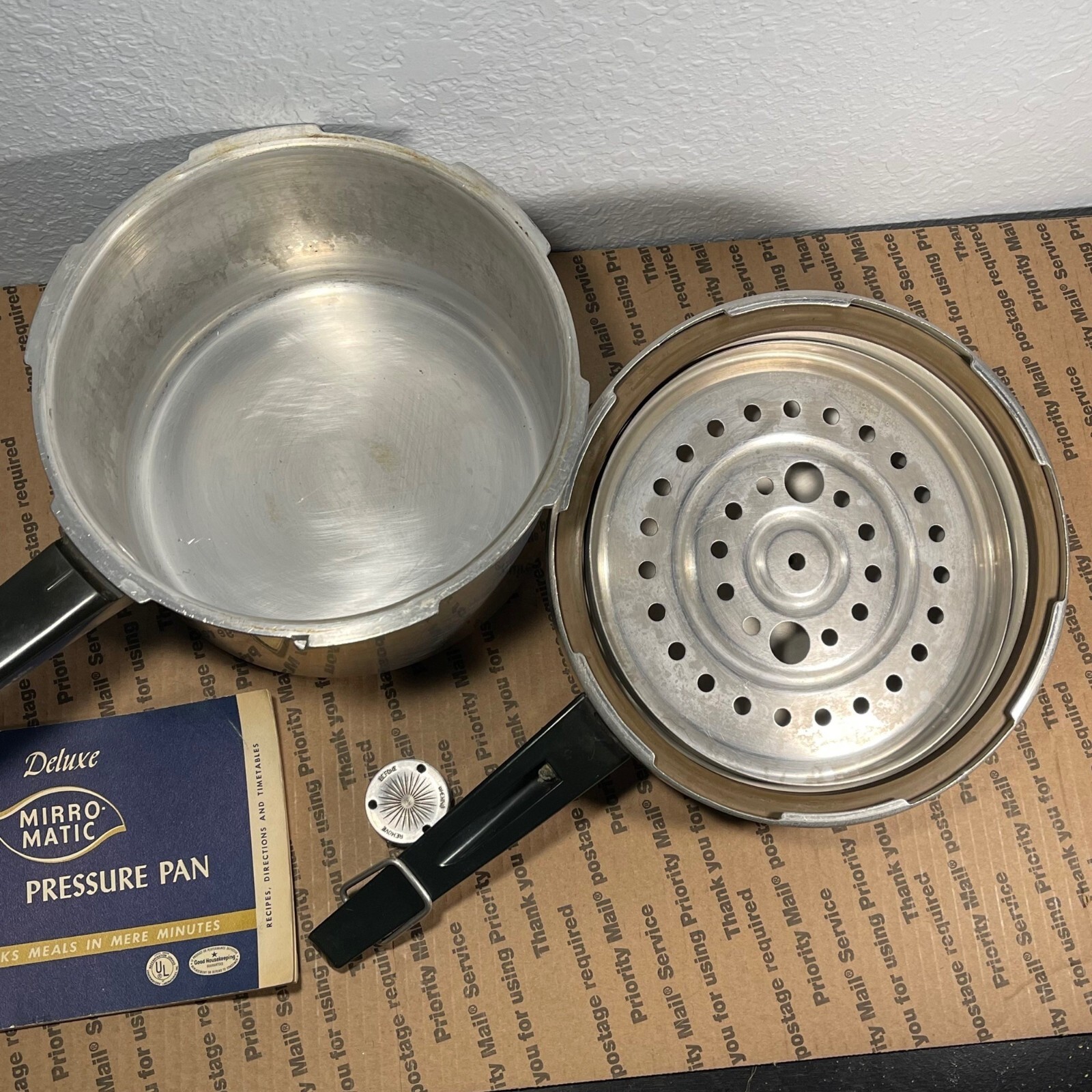 Vintage Mirro Matic Pressure Cooker Aluminum 4 Quart w/ Manual