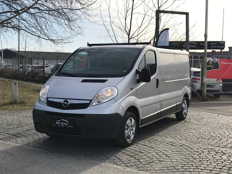 Opel vivaro 2