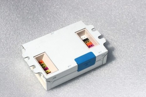 XI050C140V054DSM5 Advance Xitanium Programmable LED Driver - 50W 1400mA Side-Ent - 第 2/3 張圖片