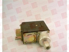 SCHNEIDER ELECTRIC 9012-FLG-4 / 9012FLG4 (NEW IN BOX)