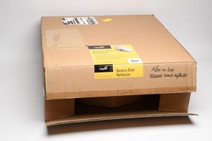 Impact Beauty Dish BD-20, Open Box, w/Adapter