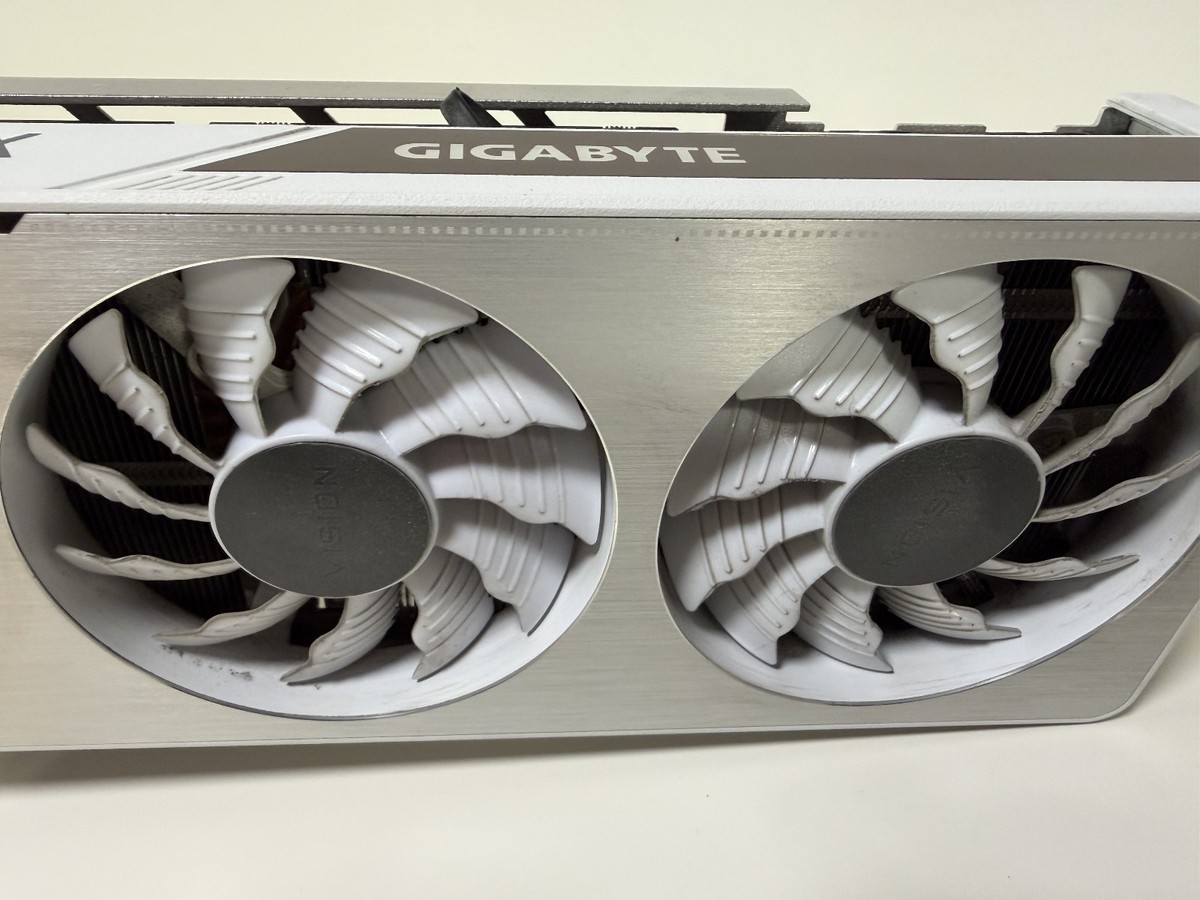 Gigabyte RTX 3070 Vision OC 8G | White GPU | Clean | Tested