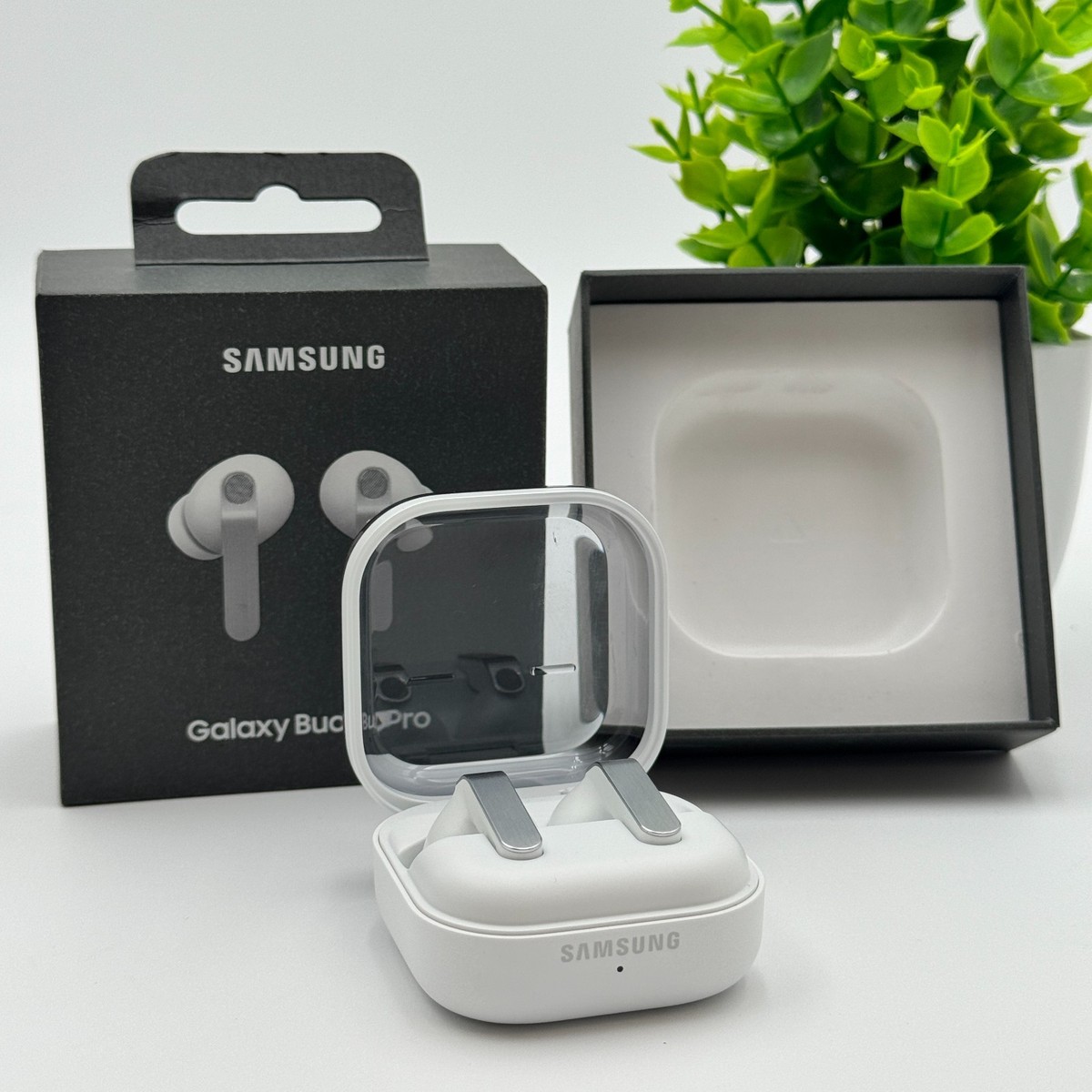 Samsung Galaxy Buds4 Pro SM-R640 Wireless Bluetooth Earbuds