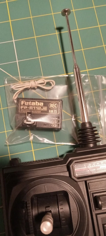 FUTABA FP-T2NCS ATTACK-SPORT TRANSMITTER & RECIEVER. 75MHz 2CH #74 RX,TX. TESTED - Image 2 of 4