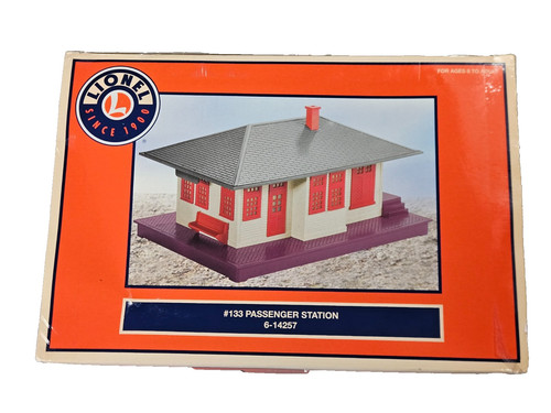 Nuevo en caja - Estación de pasajeros iluminada Lionel 6-14257 escala O - Nuevo en caja | Zustand: New