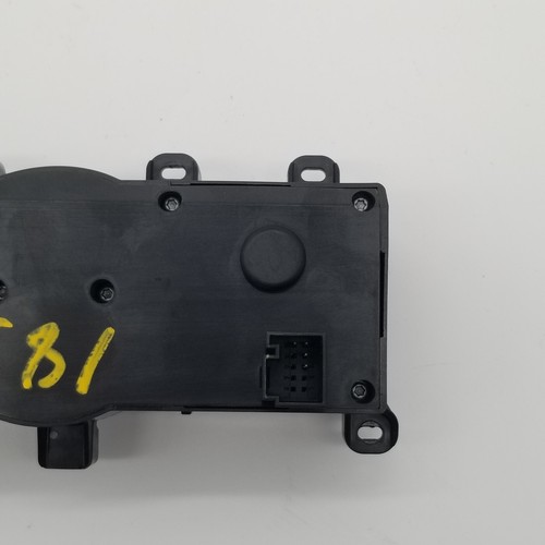 06-11 Mercedes W164 ML350 R350 GL450 Rear A/C Heater Climate Control Switch OEM - Picture 7 of 11