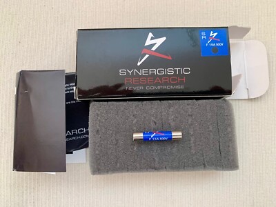 Synergistic Research BLUE F 15A 500v Large 6.3mm x 32mm Fast Blow Fuse