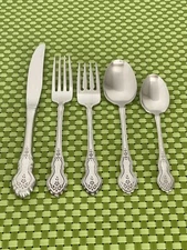 Oneida FOLK ART Stainless Meredith Burnished Handle Flatware SMART CHOICE A50WU