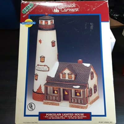 Lemax Plymouth Corners White Cliff Lighthouse Porcelain Dual Light W Flashing 
