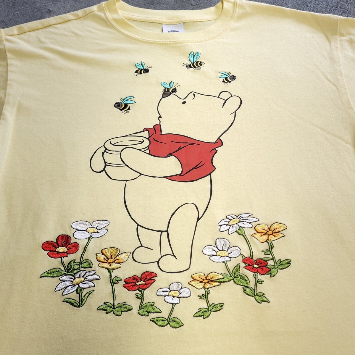 Walt Disney Winnie The Pooh Embroidered Floral Honey Bee Medium