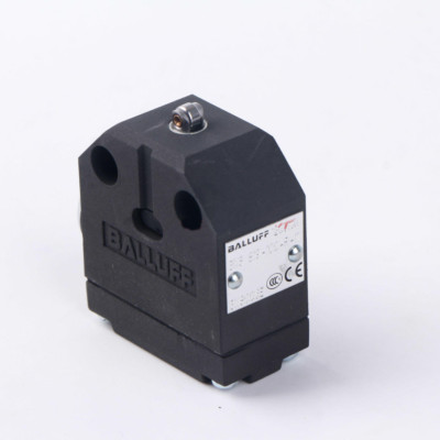 1Pcs New BNS006E BNS 819-100-R-11 Limit Switch