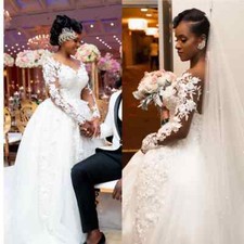 Plus Size Tulle Wedding Dresses Lace Applique V Neck Long Sleeve Bridal Gowns