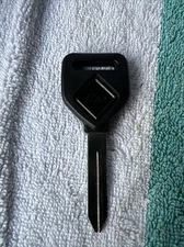 Lot Of 1 New FREIGHTLINER TRUCK KEY BLANKS ILCO 1629-P BLACK PLASTIC HEAD UNCUT