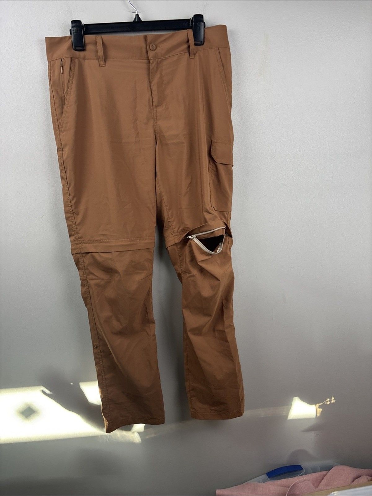 Columbia Woman Size 10 Reg Brown Convertible Hiking Pants Pockets Omni-Shade