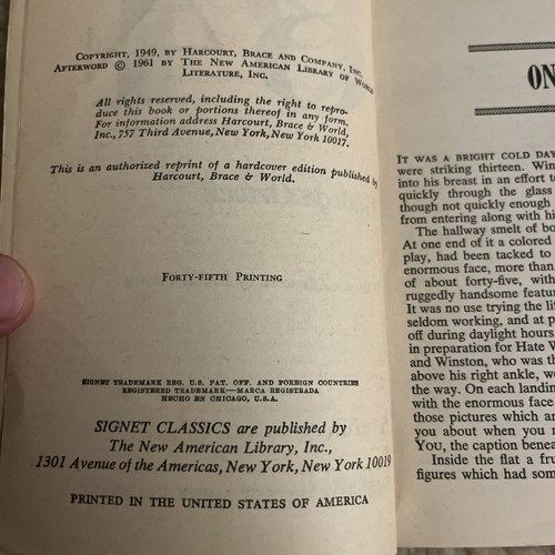 Vintage 1984 Paperback George Orwell Signet Classic Ed 1961 45th Printing Sci-Fi - Picture 3 of 8