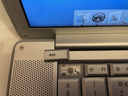 Apple PowerBook G4 15” with charger - Picture 6 of 20