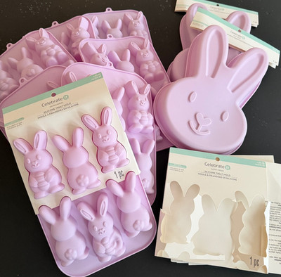 Lot 9 New without tags CELEBRATE IT EASTER BUNNY SILICONE Treat Cake molds (Sh17