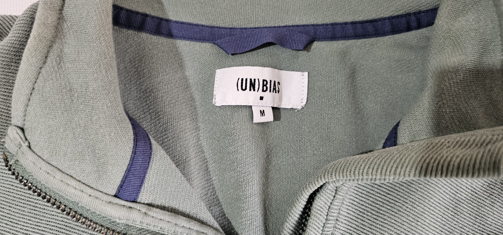 Debenhams  (Un) Bias Mens green Pullover Jumper jacket 1/4 Zip Size Medium image 3