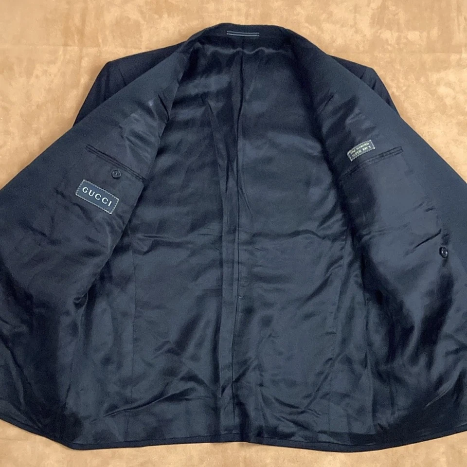 52/42 GUCCI 100s Wool Double Breasted Tuxedo Jacket Black - Image 2 of 4