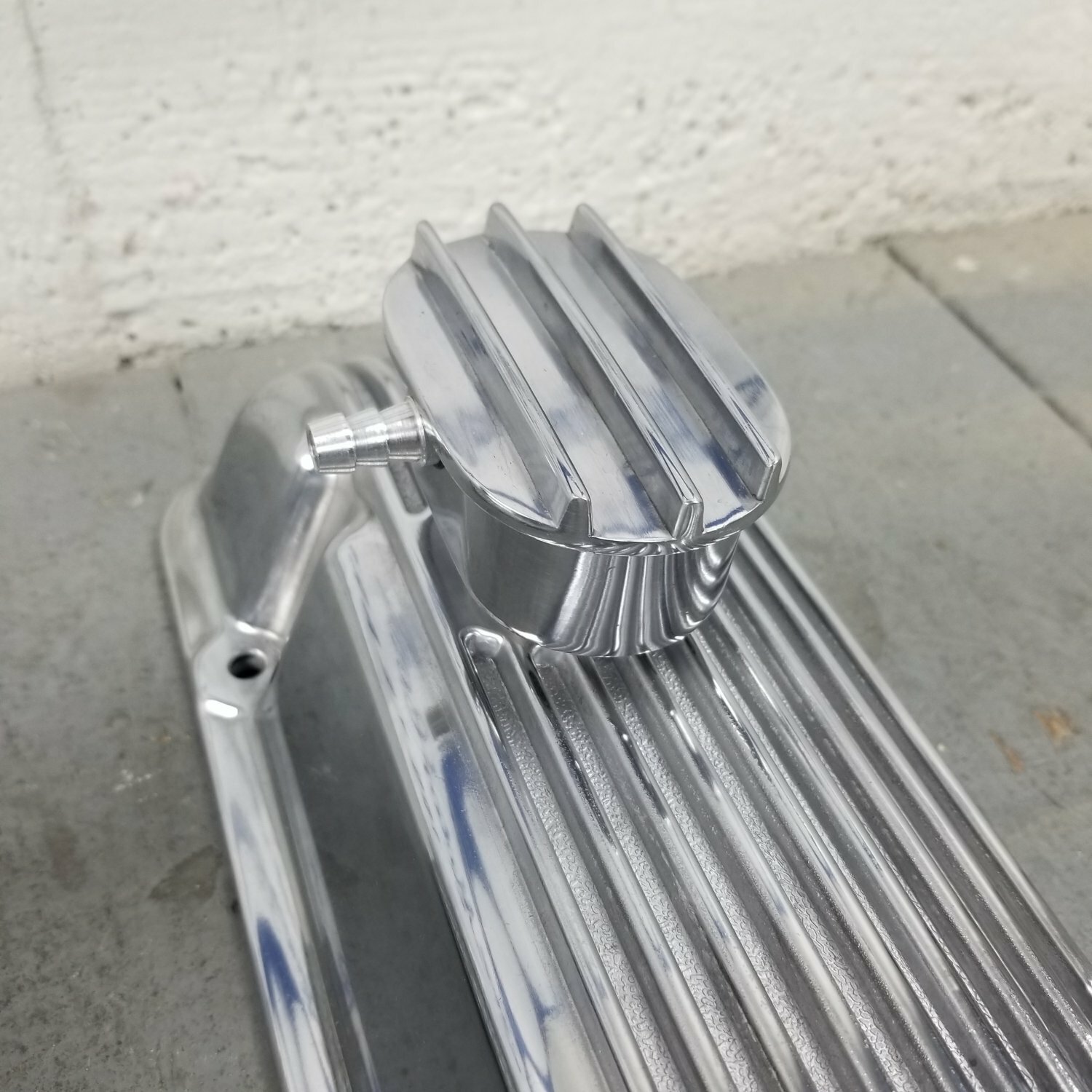 Ford SBF 15 Full Oval Finned Engine Dress Up Kit PCV Breathers 289 302