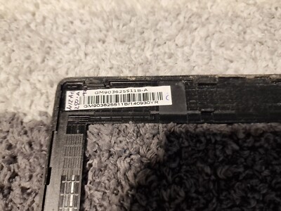 Cadre écran Toshiba Tecra Z50-A – P000628260 – Pour Pièces – Neuf