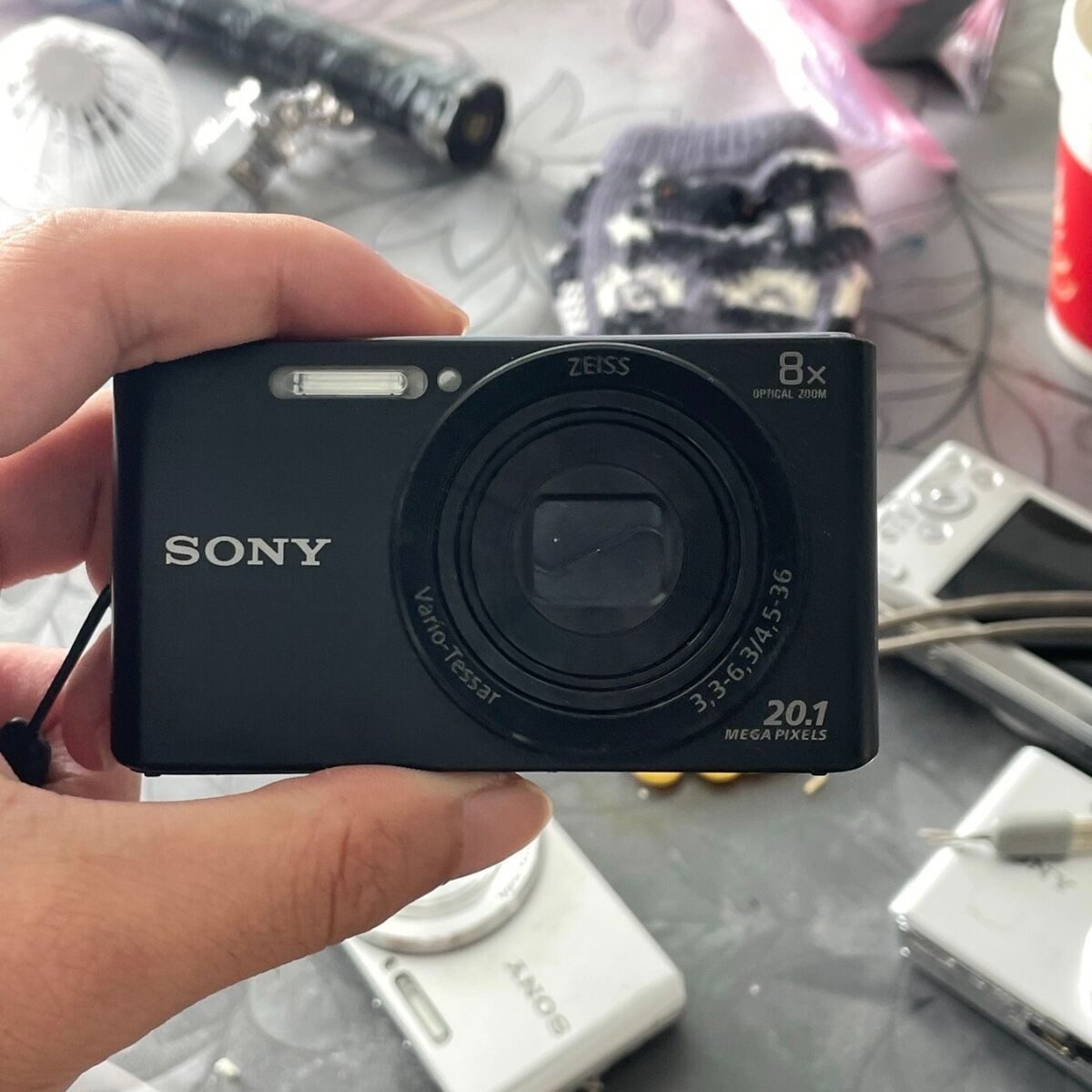 Sony DSC-W830 Cyber-Shot 20.1MP 8x zoom Digital Camera Black Sony DSC-W830 Cyber-Shot 20.1MP 8x zoom Digital Camera Black