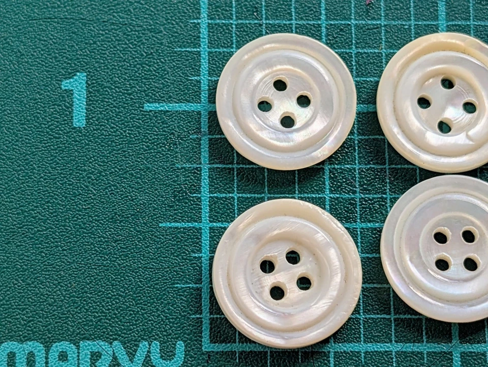 Vintage Small Carved Mother of Pearl Buttons 5/8" - Image 3 of 4