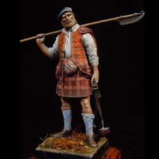 1/20 Scale Scottish Highlander Warrior Figurine Spear Kilt Statue Resin Display