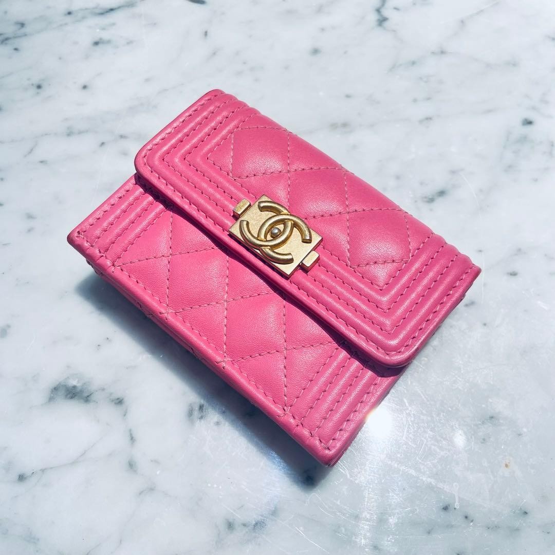 Near Mint Authentic CHANEL Boy Chanel Tri-Fold Wallet Pink