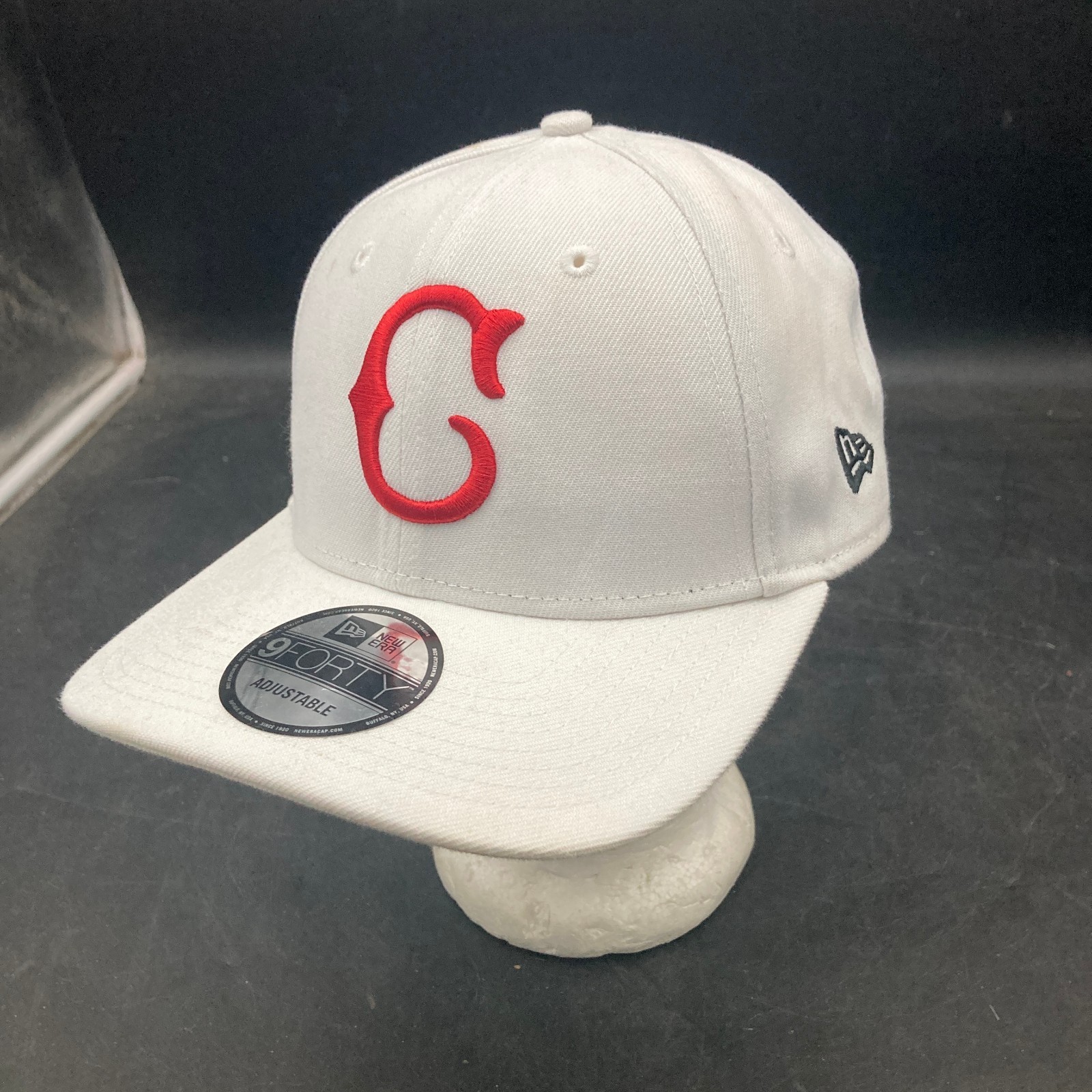 Cincinnati Reds Adjustable Hook & Loop Cap from N… - image 1