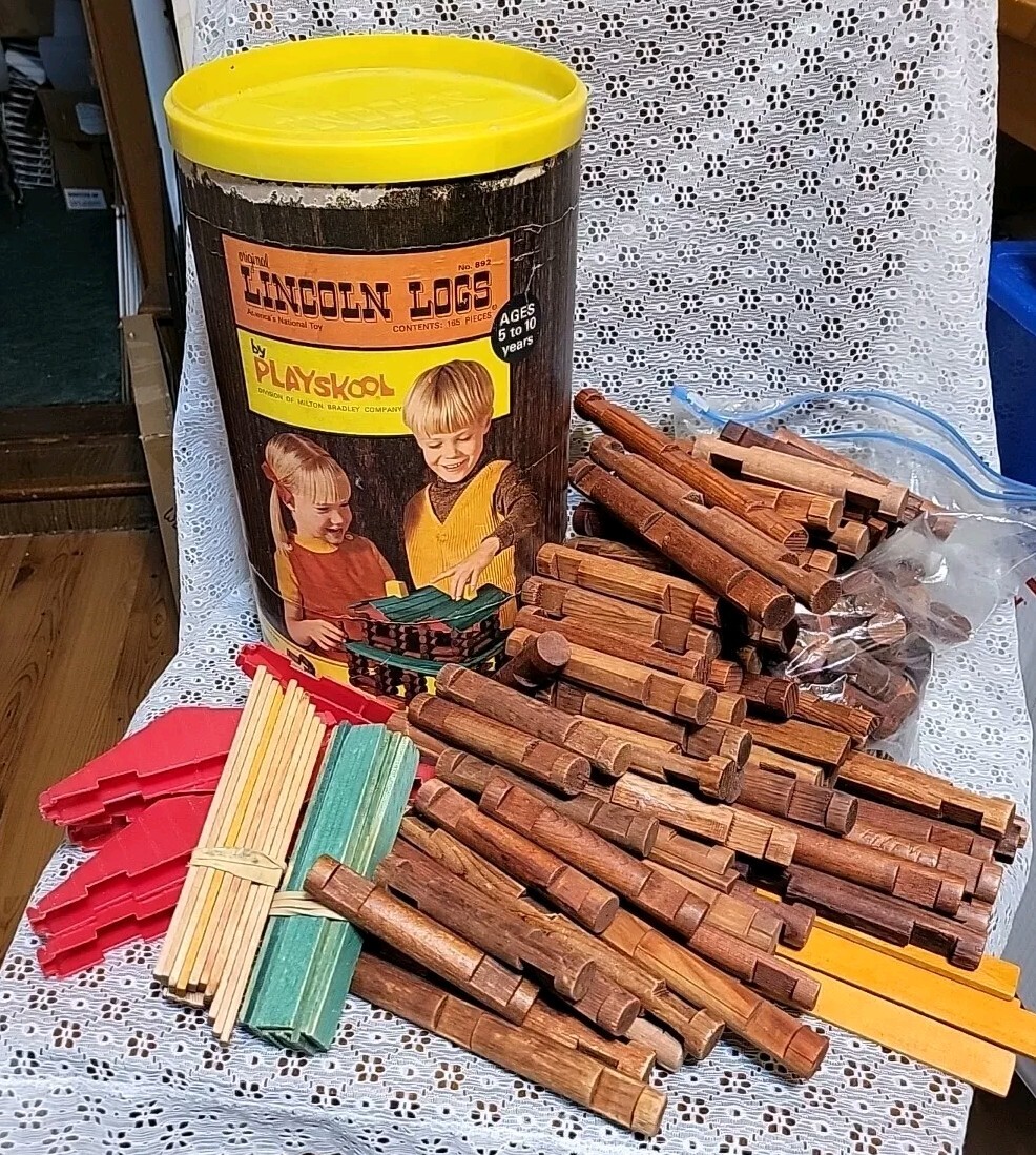 Vintage 1969 Original Lincoln Logs Set #892 Milton Bradley