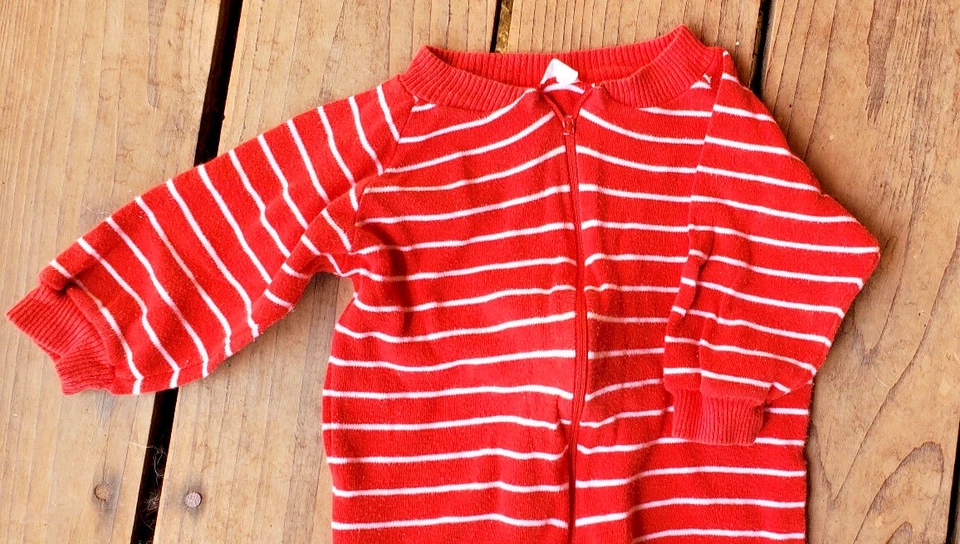 LE TOP Rojo Algodón Tejido 1 pieza_Vintage 1978_Crebilla Frontal_dice 12 Mos, parece 3 Mos Foto 4 de 4