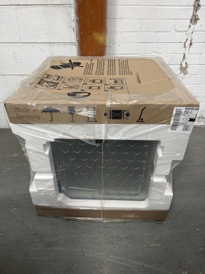 B54CR31N0B Neff N70 Slide & Hide Oven 60cm x 60cm - Ex-Display - Image 3 of 4