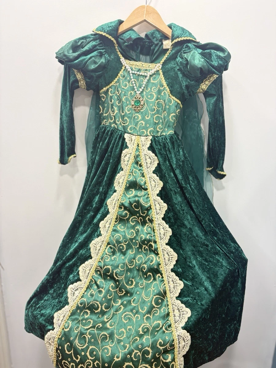 green velvet renaissance dress Costumes for sale Model Josefine