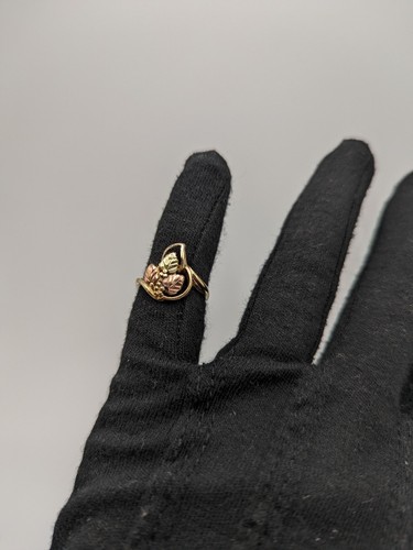 Vintagate 10k 12k Black Hills Gold Leaf Multi-tone Gold Signet Statement Ring - Picture 8 of 8