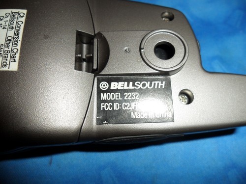 Bell South 2232 22-Channel Communicator FRS/GMRS Two-Way Radio - Picture 11 of 12