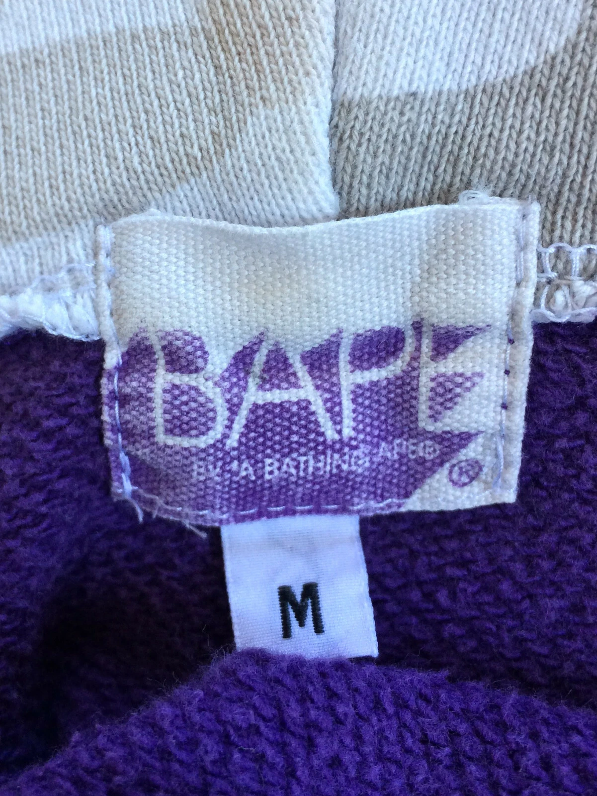 A BATHING APE (BAPE) Felpa con cappuccio S S 2006 Bape viola mimetica squalo