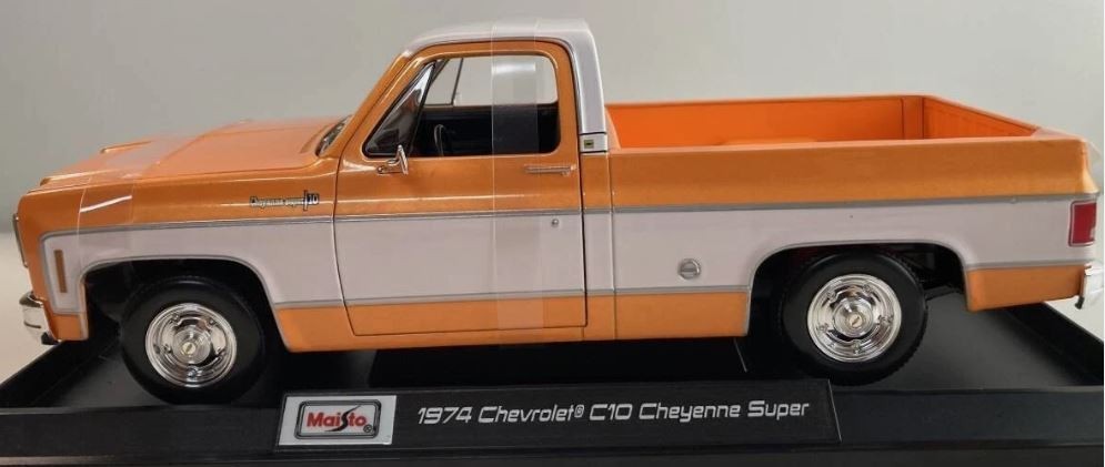 Maisto 1/18 Scale - 1974 Chevrolet C10 Cheyenne Super - Orange