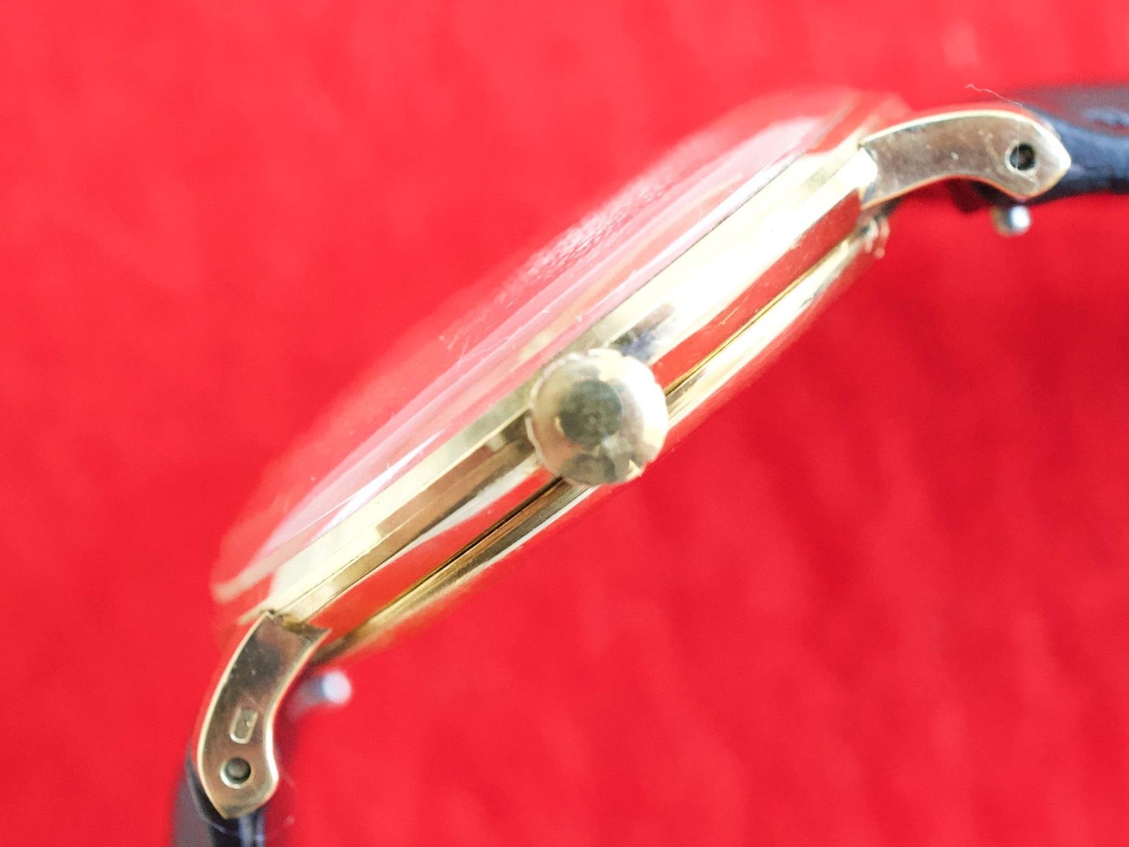 Universal Genève Chronometer Automatic 18K Gold M… - image 14