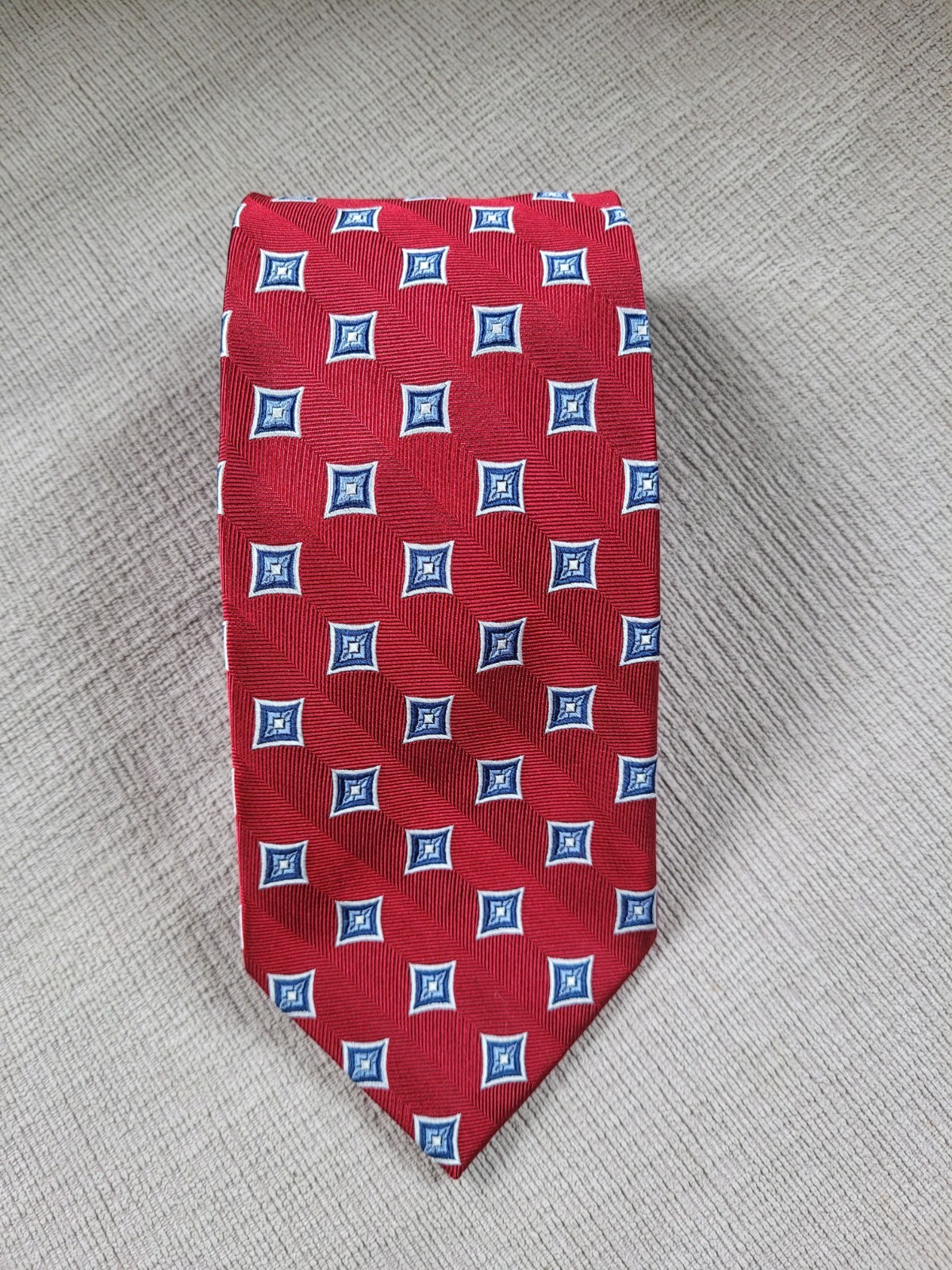 Jos. A. Bank Men’s 100% Silk Tie Red Blue Geometric Square Neat Pattern Necktie