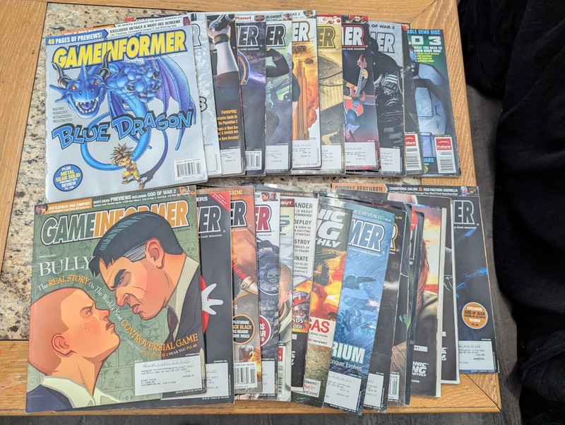 Lot Of Vintage Video Game Magazines, Gameinformer, Electronic Gaming Monthly Etc