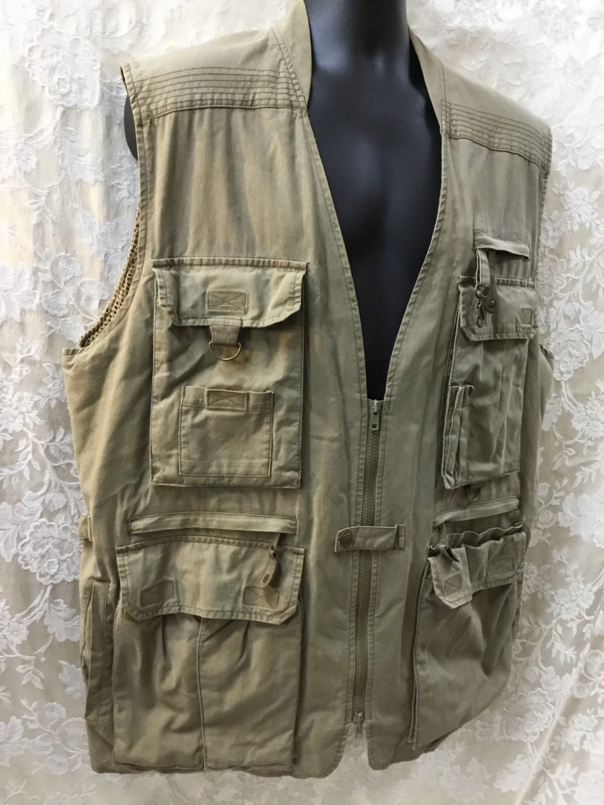 Eddie Bauer multi-pocket Khaki fishing vest XL camp travel fiy fish trout river
Opens in a new windo