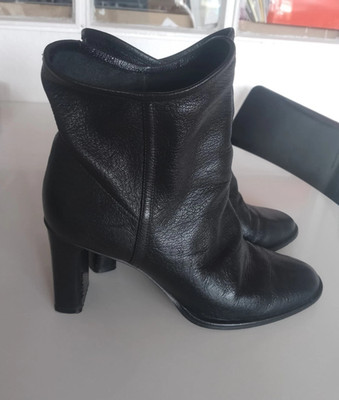 Max Mara Stiefel/ Boots * schwarz, Gr. 39, Leder schwarz Stiefeletten NP 650 