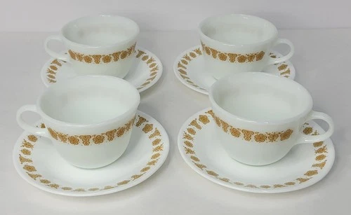 Set Of 4 Vintage Pyrex/ Corning Ware Corelle Butterfly Gold Coffee Cups Saucers