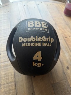 BBE Britannia Boxing Double Grip Medicine Ball 4kg