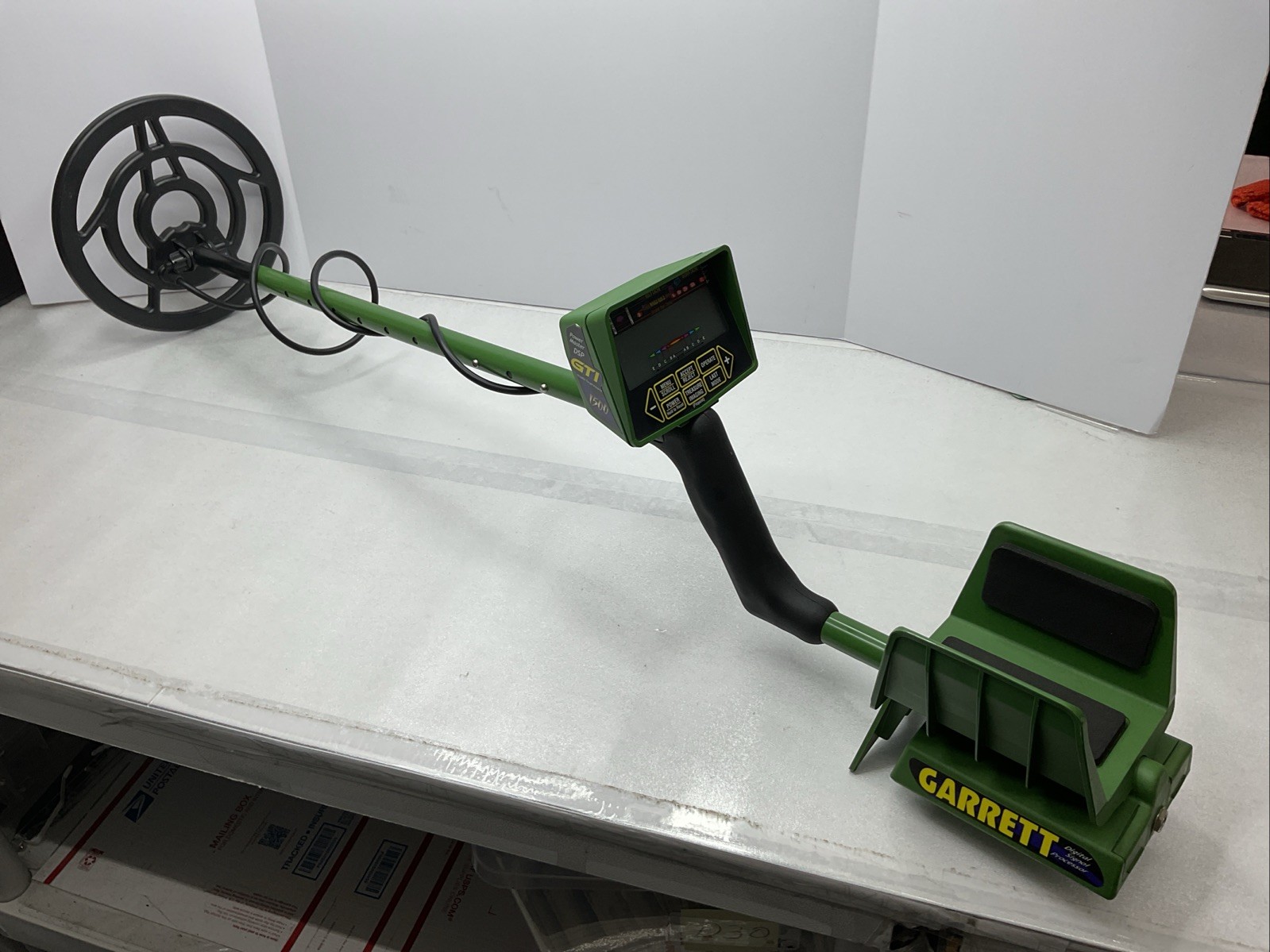 Garrett GTI 1500 Metal Detector Power Master DSP With Graphic Target Imaging