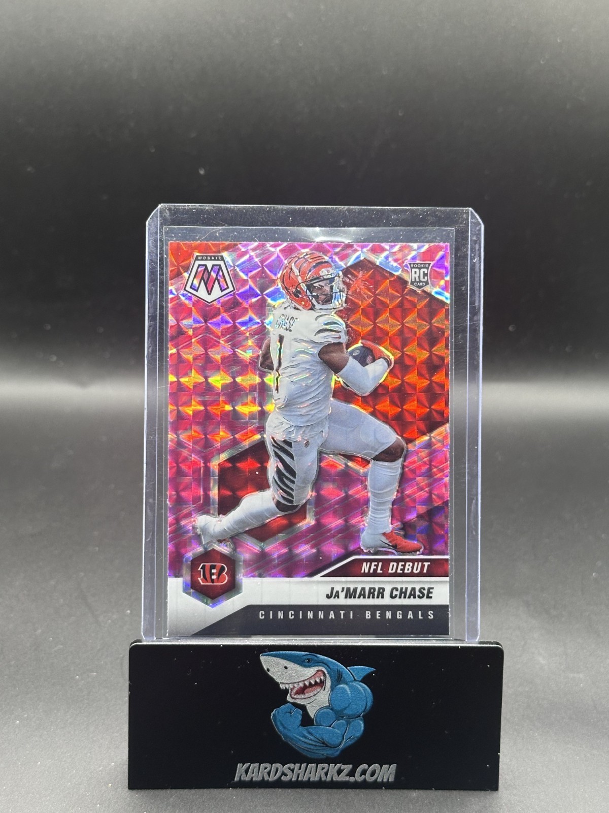 Ja'Marr Chase 2021 Panini Mosaic NFL Debut RC Pink Camo Prizm #247