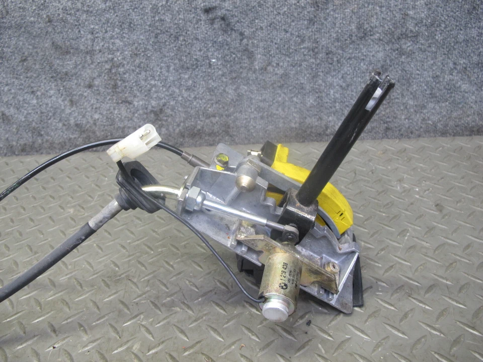 94-95 BMW E32 E34 740i 540i A/T TRANSMISIÓN AUTOMÁTICA PALANCA DE CAMBIOS CON CABLE OEM Foto 3 de 4